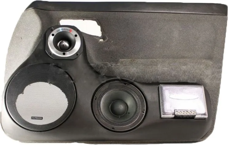 Комплект дверных подиумов Ваз 2110(11-12) (винил люкс) 20"x16"xРупор - фото