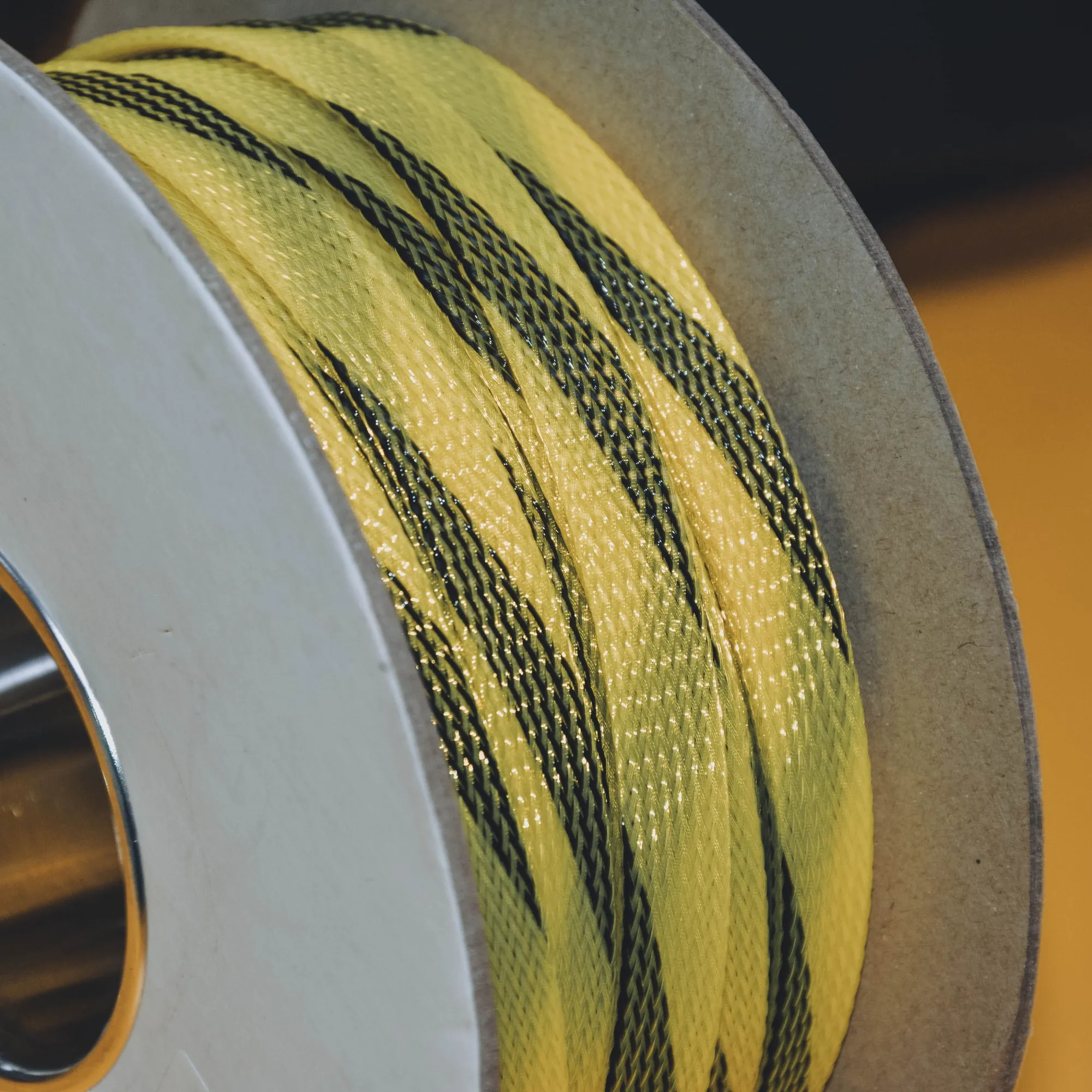 Защитная кабельная оплетка GA D8mm черно-желтая (1б-50м) (1м) - фото